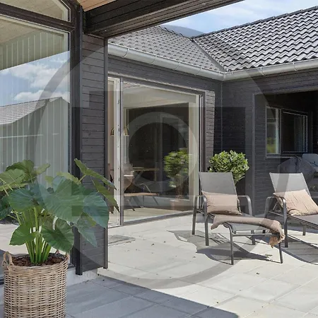 Beautiful Home In Henne With Sauna *